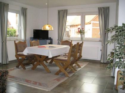 Strandnahes Ostsee-Ferienhaus Haus am Meer mit überdachter Terrasse und Meerblic