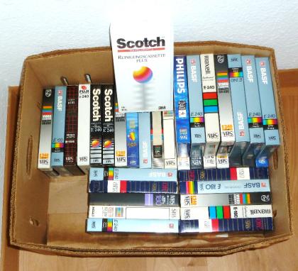 Für Liebhaber: Videorekorder  inklusive Videosammlung günstig abzugeben