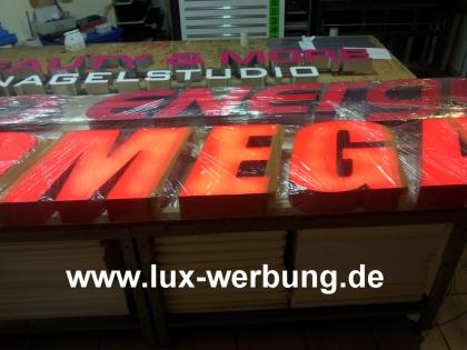 Leuchtreklame für Gewerbe: Leuchtbuchstaben Leuchtschilder Leuchtkästen 3D Plexi