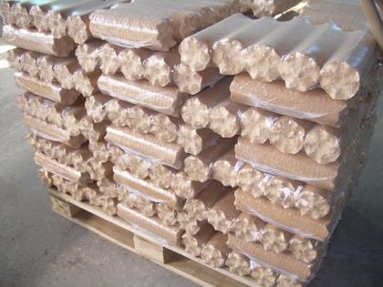 Holzpellets Holzpriketts Brennholz Kaminholz Anmachholz Holz Ofen Heizung