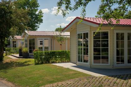 Mobilheim Mieten am Wasser in Holland ( nahe Arnheim ) mit Jachthafen !
