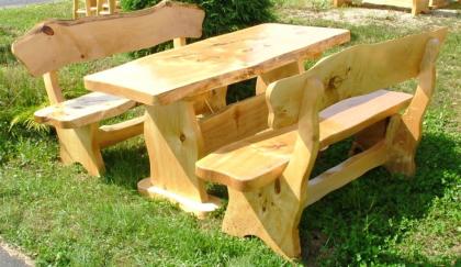 Rustikale einzigartige Tische, Stühle, Bänke, komplette Garnituren aus Massivhol