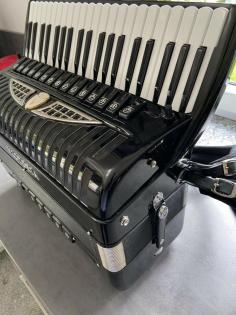 Akkordeon Victoria Professionell R.Galliano Model Cassotto 2021 Neu