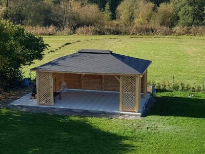 3-ECK GARTENHÄUSER MIELNO HOLZGARTENLAUBE PAVILLON KIEFERNSCHUPPEN 3x4m