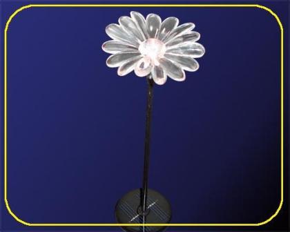 Stableuchte Solar Blume mit Farbwechsellicht