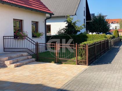 ZÄUNE, TORE, GELÄNDER, ZAUNE AUS POLEN
