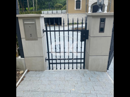 ZÄUNE, TORE, GELÄNDER AUS POLEN