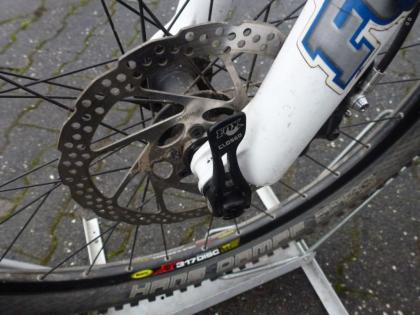 (2) 30 Gang 26 Zoll Gabel gefedert Carbon-Rahmen sehr leicht Sche