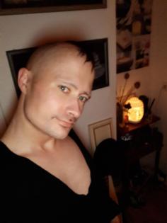 Neu Eröffnung Wellness Massage Studio mit einem neuen Konzept am 16.10.2021 ab 1