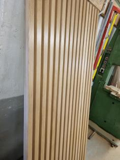 EICHENLAMELLEN FÜR WAND AUF MDF-PLATTE LEIMHOLZPLATTEN AUS EICHENHOLZ 40x30mm
