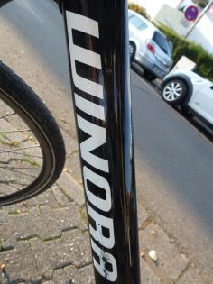 (7) 27 Gang 28 Zoll Gabel u Sattel gefedert RH 57