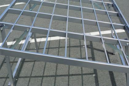 Aluminium Schrägtisch für Obst oder Gemüsestand