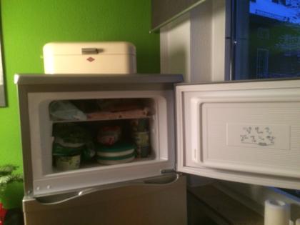 KÜHLGEFRIERKOMBI - VOLL FUNKTIONSFÄHIG- 1 JAHR ALT