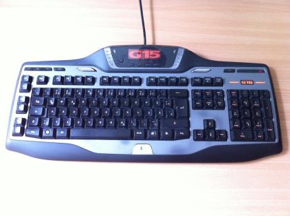 Logitech G15 Gaming-Tastatur mit Display, programmierbaren Tasten, 2 USB-Anschlü