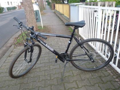 (112) 18 Gang 28 Zoll Gabel gefedert sehr leicht Rh 53