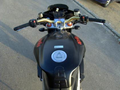 Aprilia RSV1000 Tuono - Unfall - nicht fahrbereit 