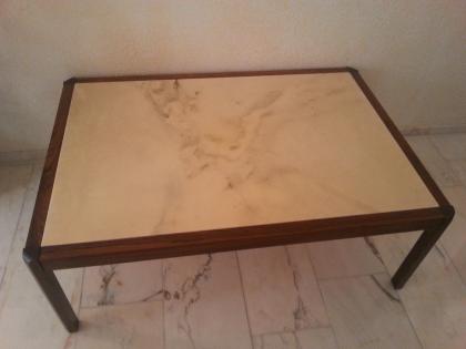 Edler Couchtisch in Rio Palisander, Platte Marmor
