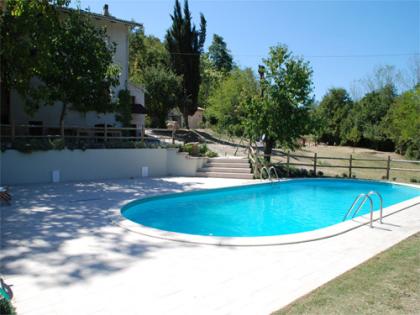 Kleiner Campingplatz mit Schwimmbad in den 'Marken', Italien.