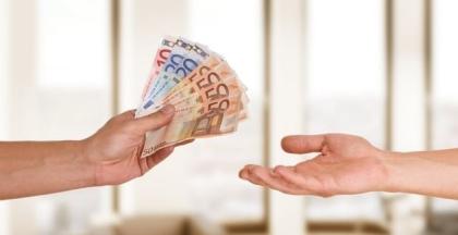 Kredite an Privatpersonen und Unternehmen