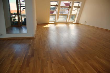 DIELEN UND PARKETT SCHLEIFEN IN BERLIN 