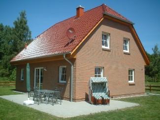 Winterferien auf der Ostsee Insel Rügen - Erholung im strandnahen Ferienhaus 