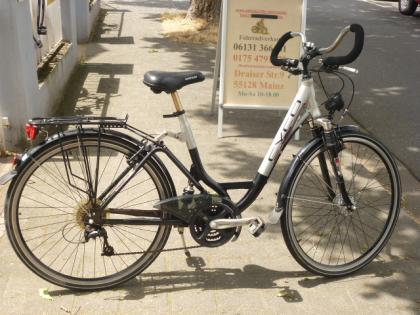 (129) 27 Gang CYCO 28 Zoll Rh 50 Nabendynamo gefedert