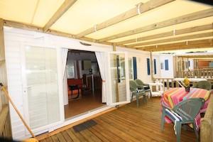 Camping-Urlaub im Umland von St Tropez Mobilheim-Chalets auf Ferienpark Kon Tiki