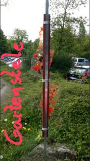 Stele/Gartenstele/Gartenstecker aus Glas und Holz im Drachenshop Mülheim_Essen_O