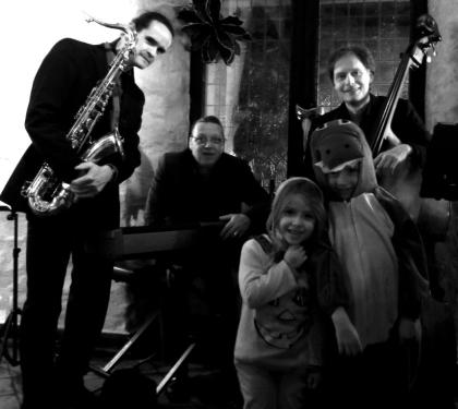 HOCHZEIT GEBURTSTAG FIRMENFEIER IHR SAXOPHONIST / KLARINETTIST