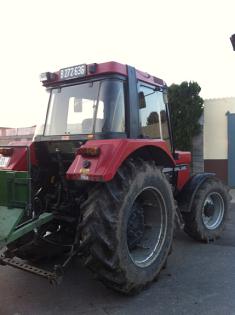 Traktor CASE IHC 745XLA  Jahr 1984