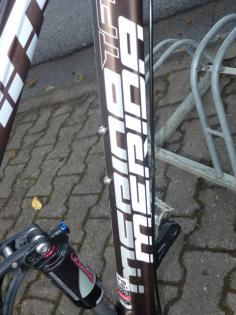 (154) 27 Gang 26 Zoll Rh 43 MERIDA FULLY Rahmen ALU mit Scheibenbremsen incl Ölb