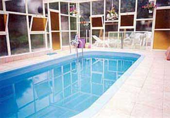 Schönes Mehrfamilienhaus mit Garten und überdachte Pool in Ungarn, nähe Plattens