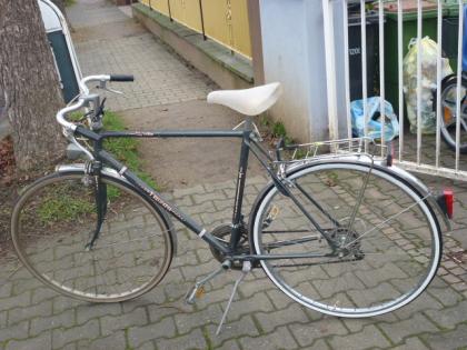 (153) 12 Gang 27 Zoll Rh 57 TRIUMPH mit neuer Bereifung + Schlauch hinten