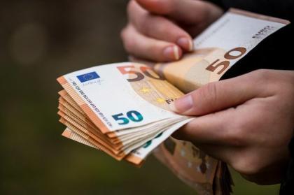 Seriöser Kredit, nur seriösen und fähigen Leuten vorbehalten, hier kein Scherz
