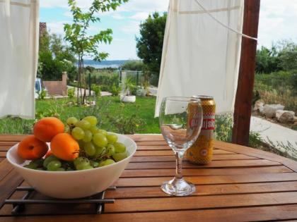 Am Meer in Sonnige Dalmatien Ferienhaus 50 m zum Meer !!!!