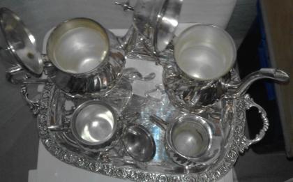 Kaffee-teekanne zucker-sahnekännchen  E.P.N.S gepunzt  silber ?? versilbert