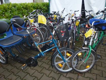 (13) 8 Gang 26 Zoll Dirt Bike Rh 380 Rahmen ALU Federgabel gefedert