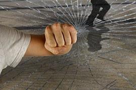 Alarmanlagen, Haussicherheit-Sicherheitstechnik . Alarmanlagen Detmold Einbruchs