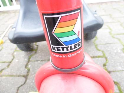 (138) Dreirad KETTLER mit Schiebestange