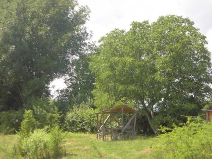 Fuer Urlauber oder Aussteiger... traumhaftes  Naturparadies, mit 2 neuen Haeuser