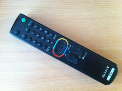 Sony Triniton Fernseher inklusive originaler Sony-Fernbedienung!