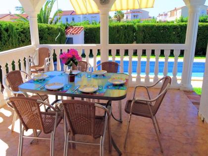 SPANIEN Ferienhaus Costa Dorada in Miami Playa mit privatem Pool und Meerblick