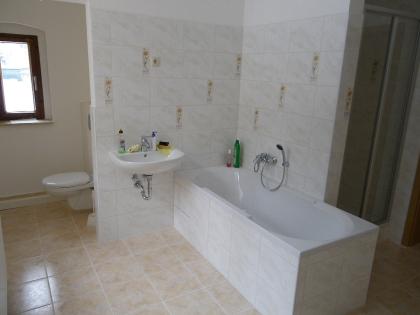 71 m² sanierte Altbauwohnug in 09235 Meinersdorf
