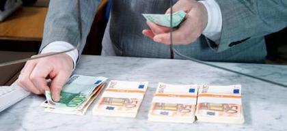 Wir bieten Ihnen kostenlose Gelddarlehen an.