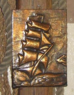 Kupfer relief bild segelschiff