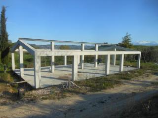 Landhaus in Italien mit Gartengrund zum fertigbauen