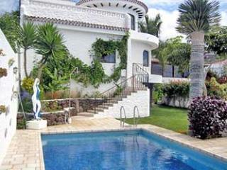  990 Villa Corona in El Sauzal