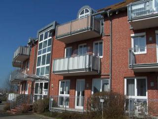 Helle, moderne Ostsee-Ferienwohnung Kalifornien mit Meerblick und Balkon