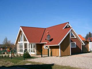 Ostsee-Ferienhaus Tamino mit Sauna, WLAN, Kamin und Whirlpool