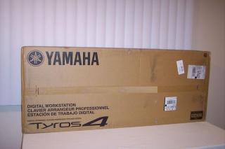 Yamaha Tyros 4 Arranger Workstation